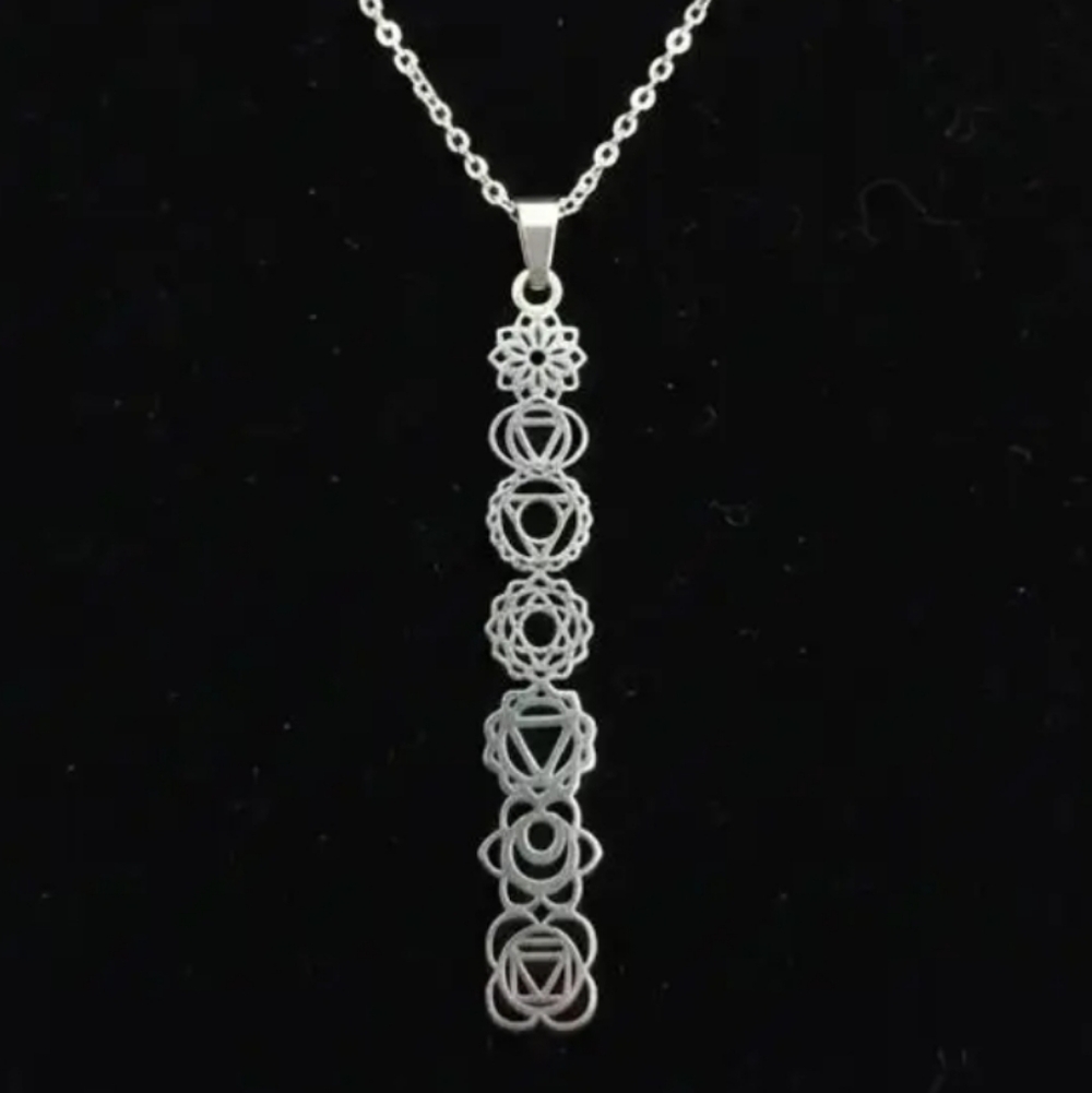 Stainless Steel Chakra Pendant & Chain (OS) NWT 🧘‍♀️
